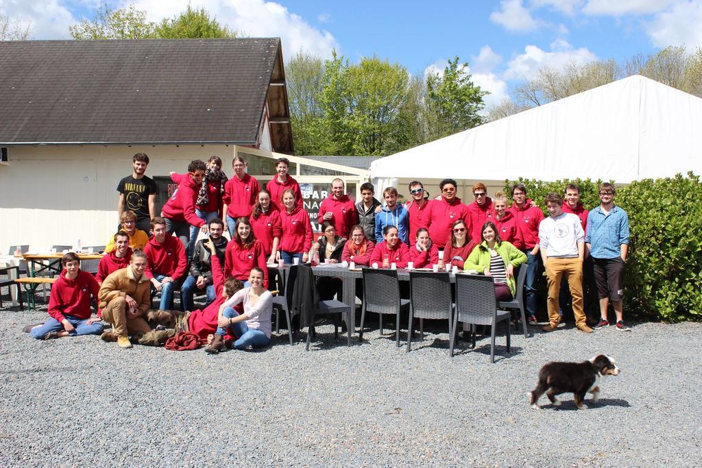 Camping Le Clos De Balleroy Exterior foto